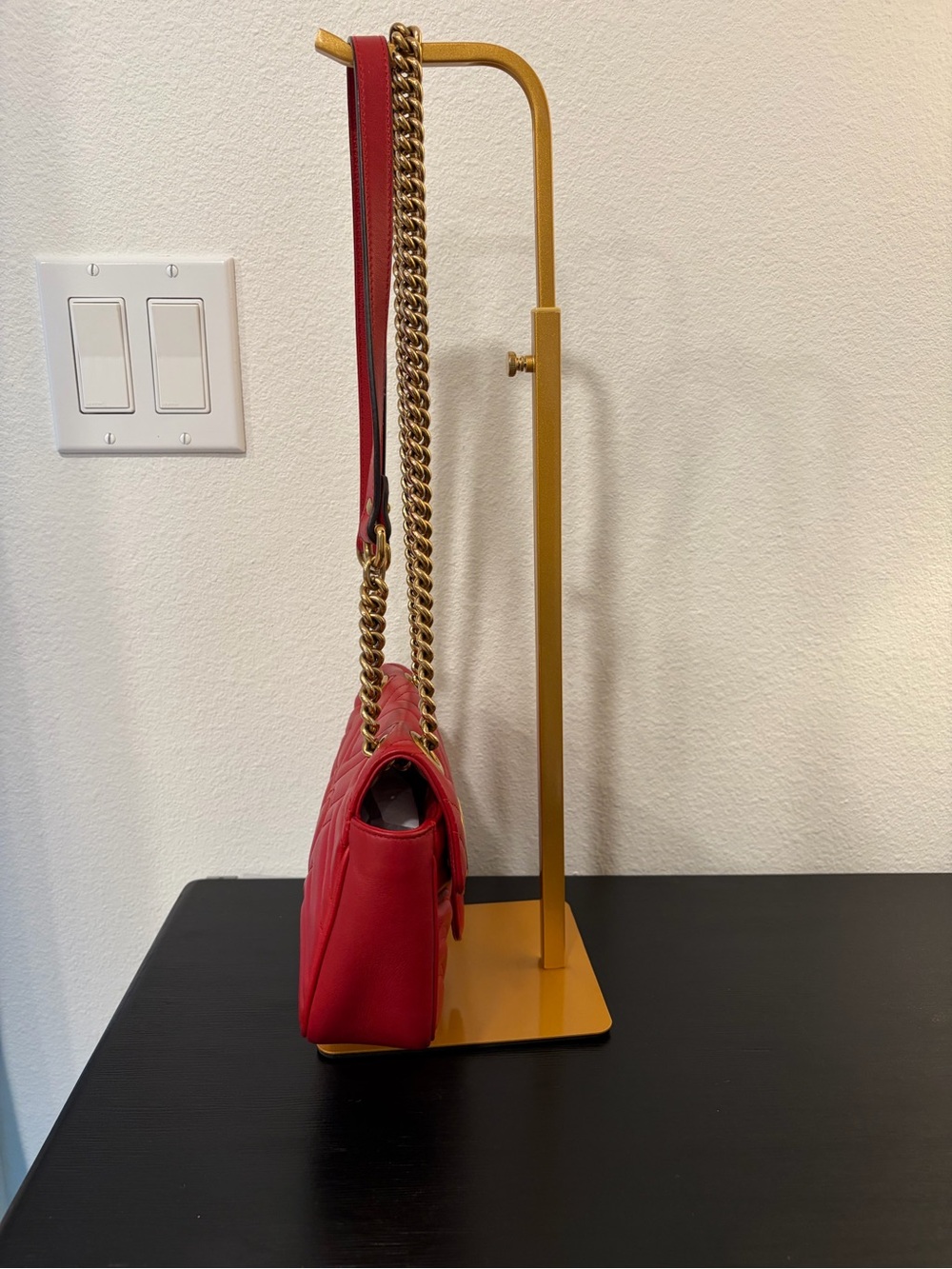 Gucci GG Marmont Small Shoulder Bag in Red - Picture 3 of 16